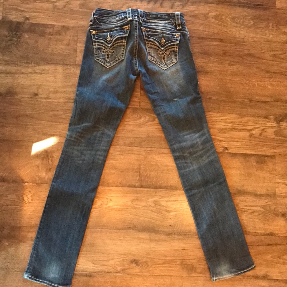 Straight Leg Rock Revivals